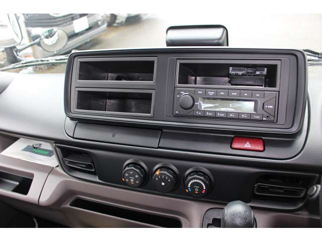 Mitsubishi Fuso Canter 12