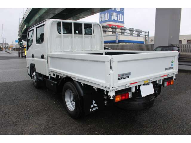 Mitsubishi Fuso Canter 4