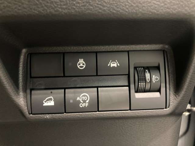 Mitsubishi eK X 11