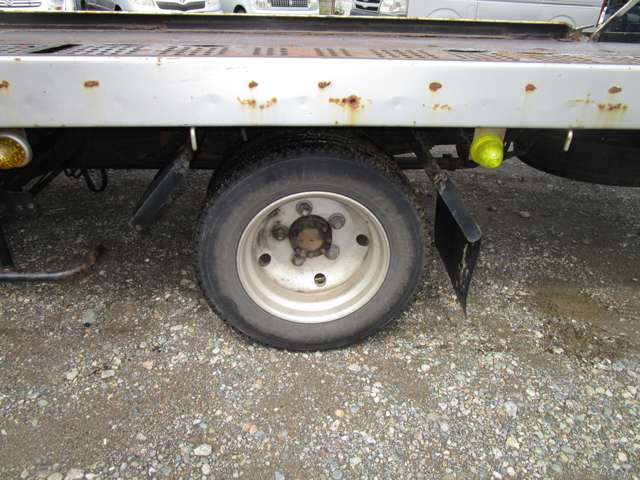Hino Dutro 6