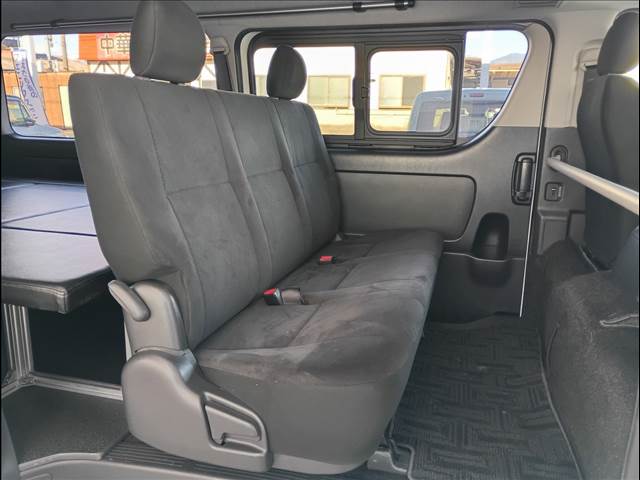 Toyota Regius Ace 11