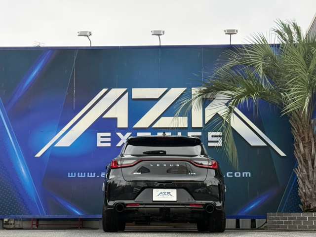 Lexus LBX 7