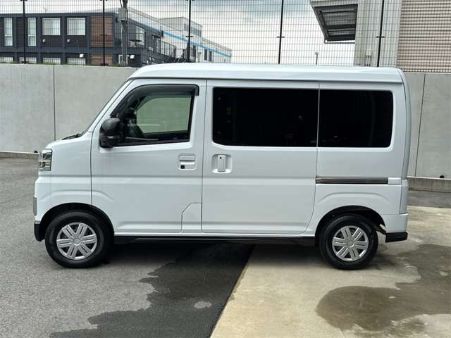 Daihatsu Atrai 5