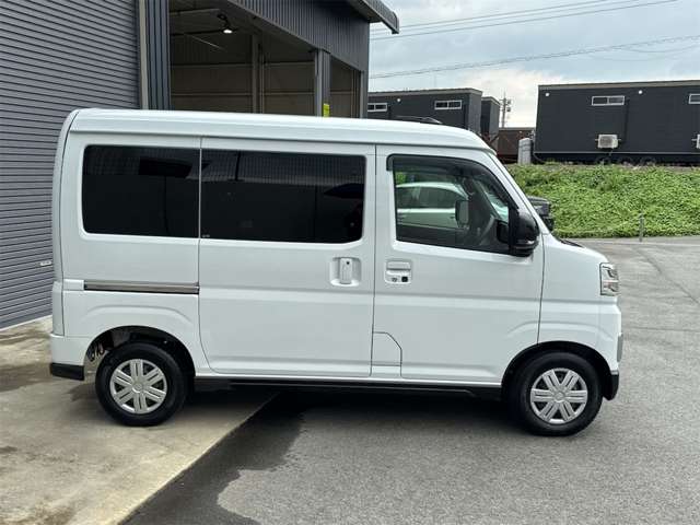 Daihatsu Atrai 6
