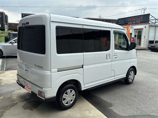 Daihatsu Atrai 7