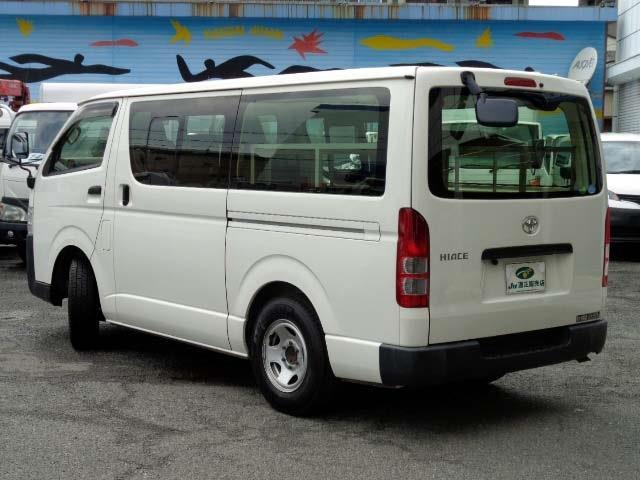 Toyota Hiace Van 2