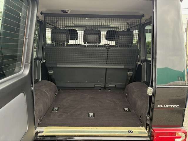 Mercedes-Benz G-Class 11