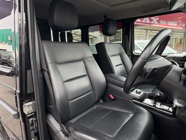 Mercedes-Benz G-Class 9