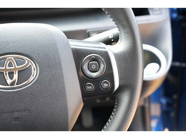 Toyota Sienta 6