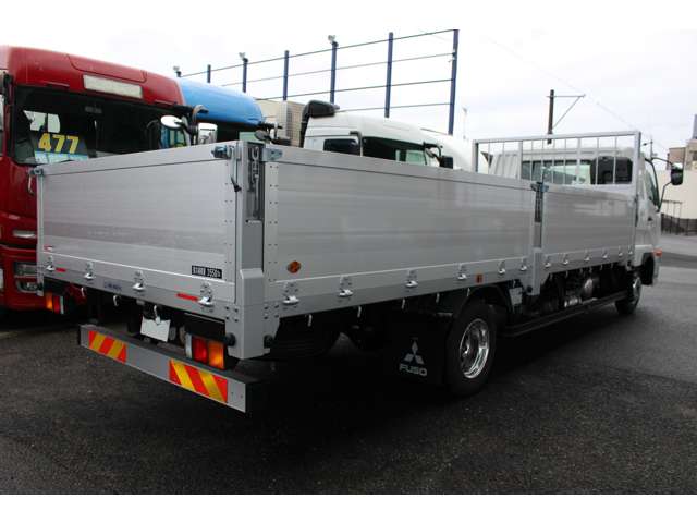 Mitsubishi Fuso Fighter 6
