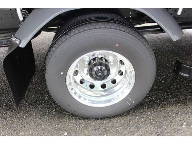 Mitsubishi Fuso Fighter 7