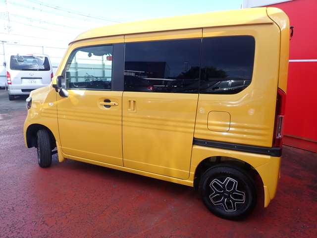 Honda N-VAN 8