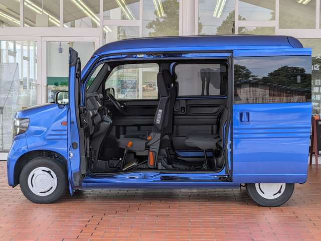 Honda N-VAN 9