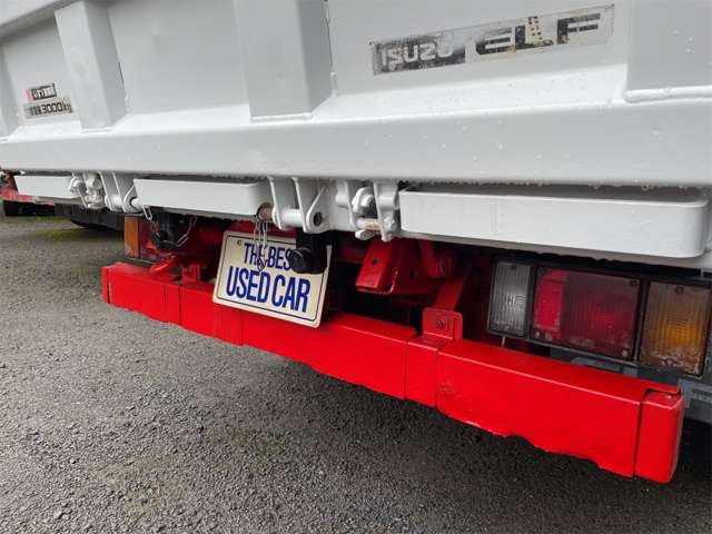 Isuzu Elf 11