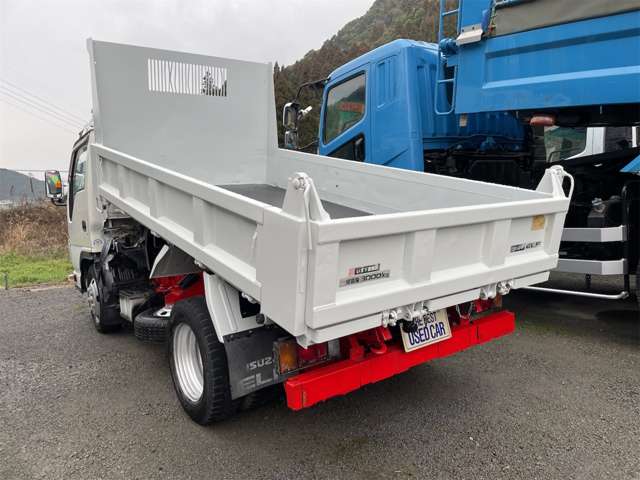 Isuzu Elf 10
