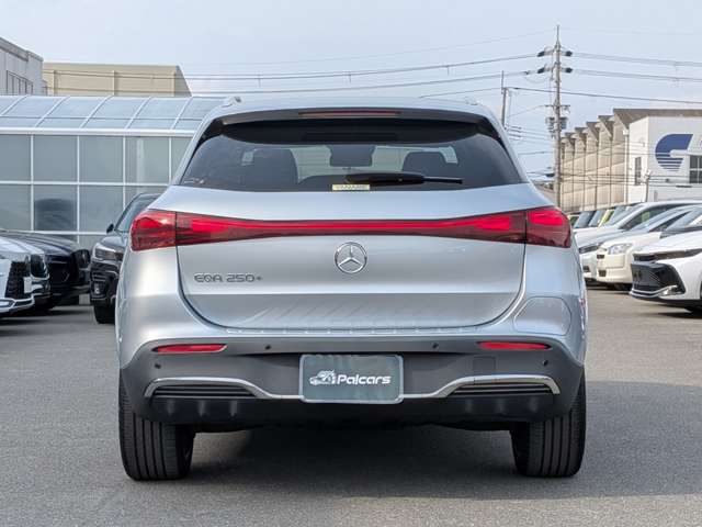 Mercedes-Benz EQA 10