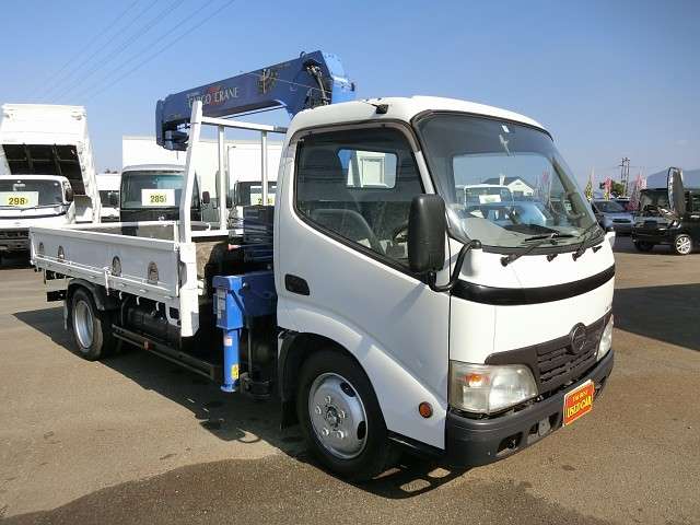 Hino Dutro 11
