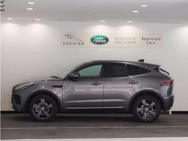 Jaguar E-Pace 9