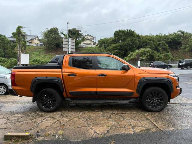 Mitsubishi Triton 5