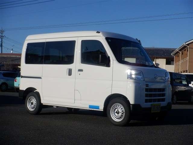 Daihatsu Hijet Cargo 6