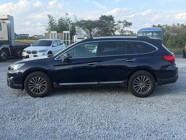 Subaru Legacy Outback 11