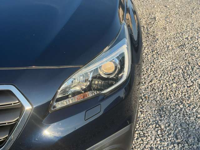 Subaru Legacy Outback 9