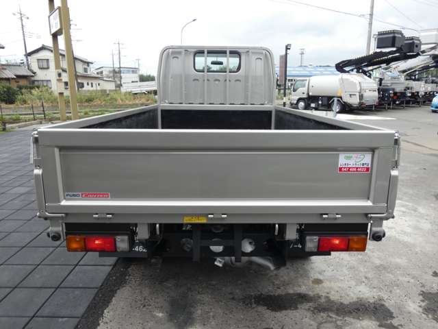 Mitsubishi Fuso Canter 9