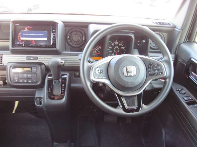 Honda N-VAN 9