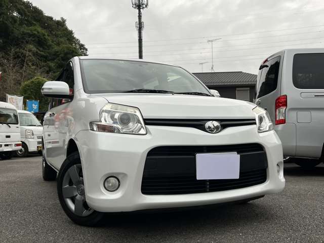 Toyota Sienta 6