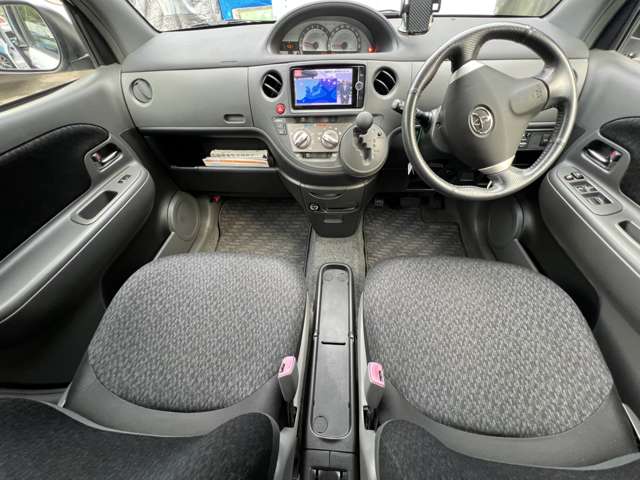 Toyota Sienta 10