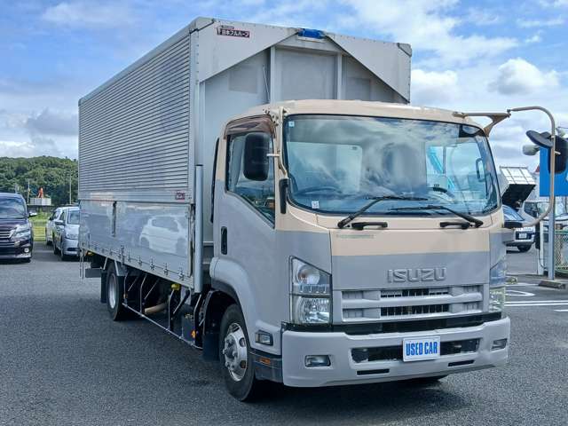 Isuzu Forward 4