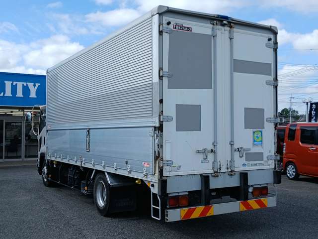 Isuzu Forward 5