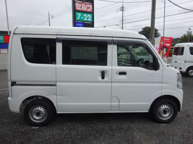 Nissan NV100 Clipper 12