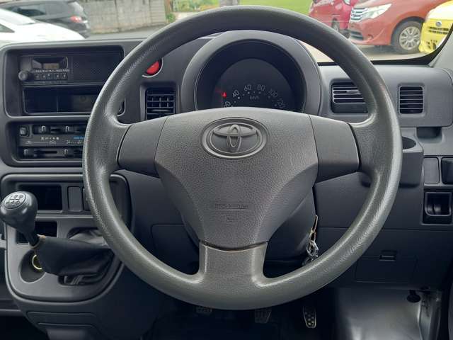 Toyota Pixis Van 5