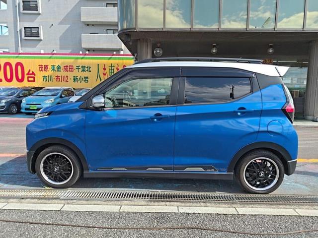 Mitsubishi eK X 12