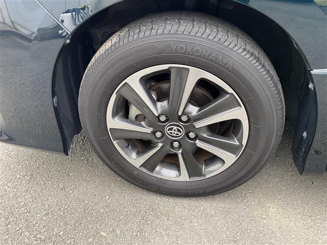 Toyota Voxy 10
