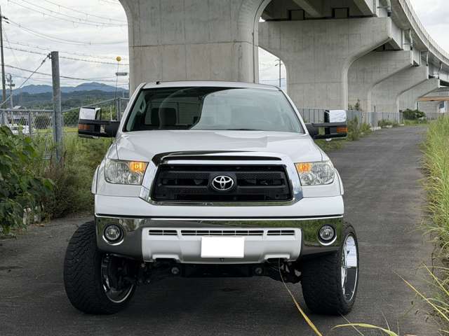 Toyota Tundra 4