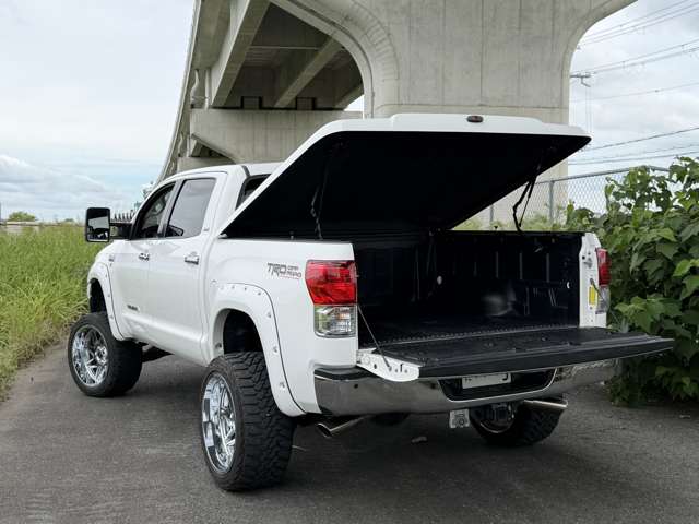 Toyota Tundra 6