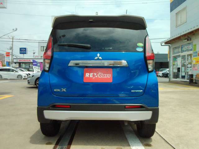 Mitsubishi eK X 6