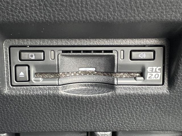 Toyota Land Cruiser FJ 11