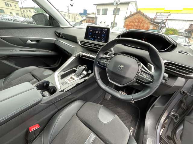 Peugeot 3008 8