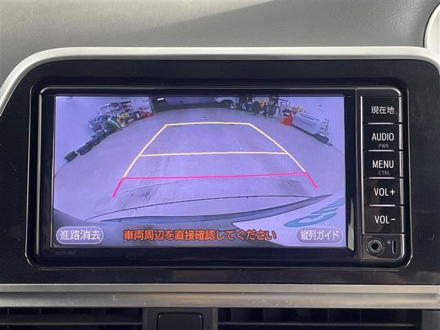 Toyota Sienta 3