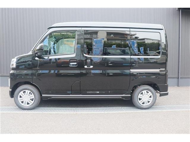 Daihatsu Atrai 7