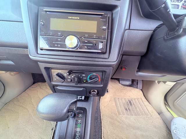 Mitsubishi Pajero Mini 9