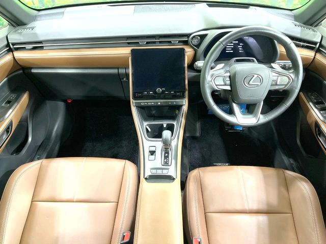 Lexus LBX 2