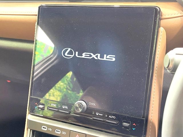 Lexus LBX 3