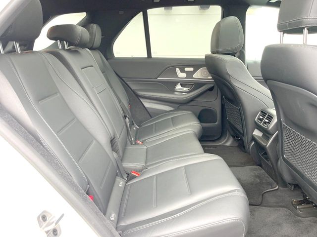 Mercedes-Benz GLE 8
