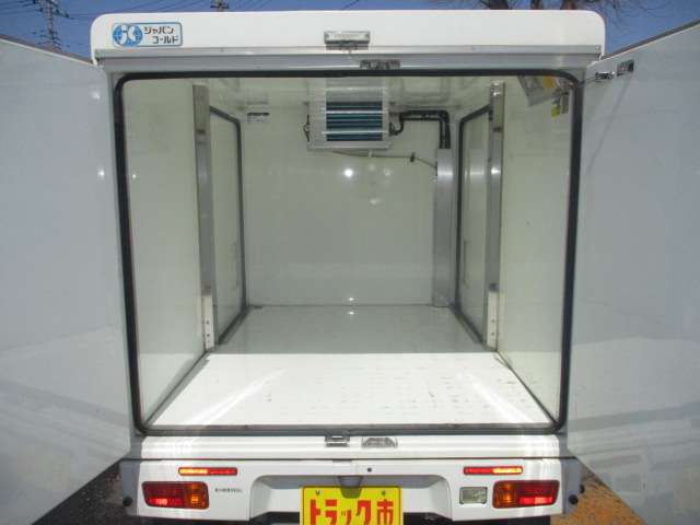 Daihatsu Hijet Truck 4