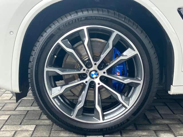 BMW X3 7