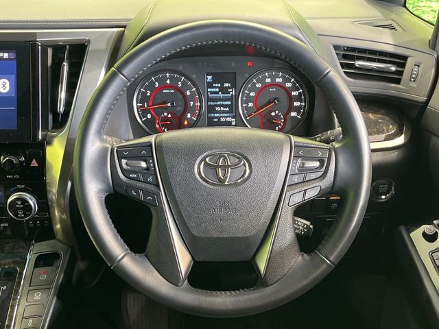 Toyota Alphard 11